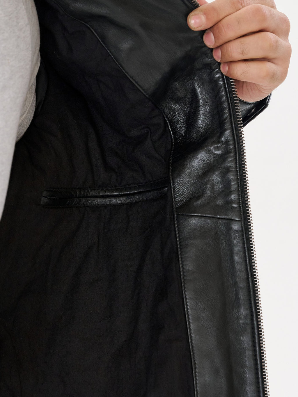 Black cafe racer jacket inner lining detail – DM Legend