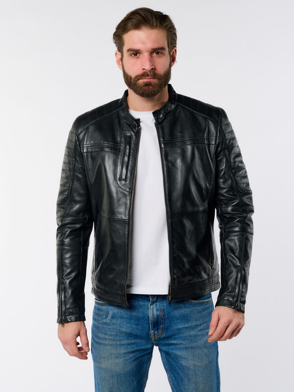 Man wearing DM Legend black moto leather jacket