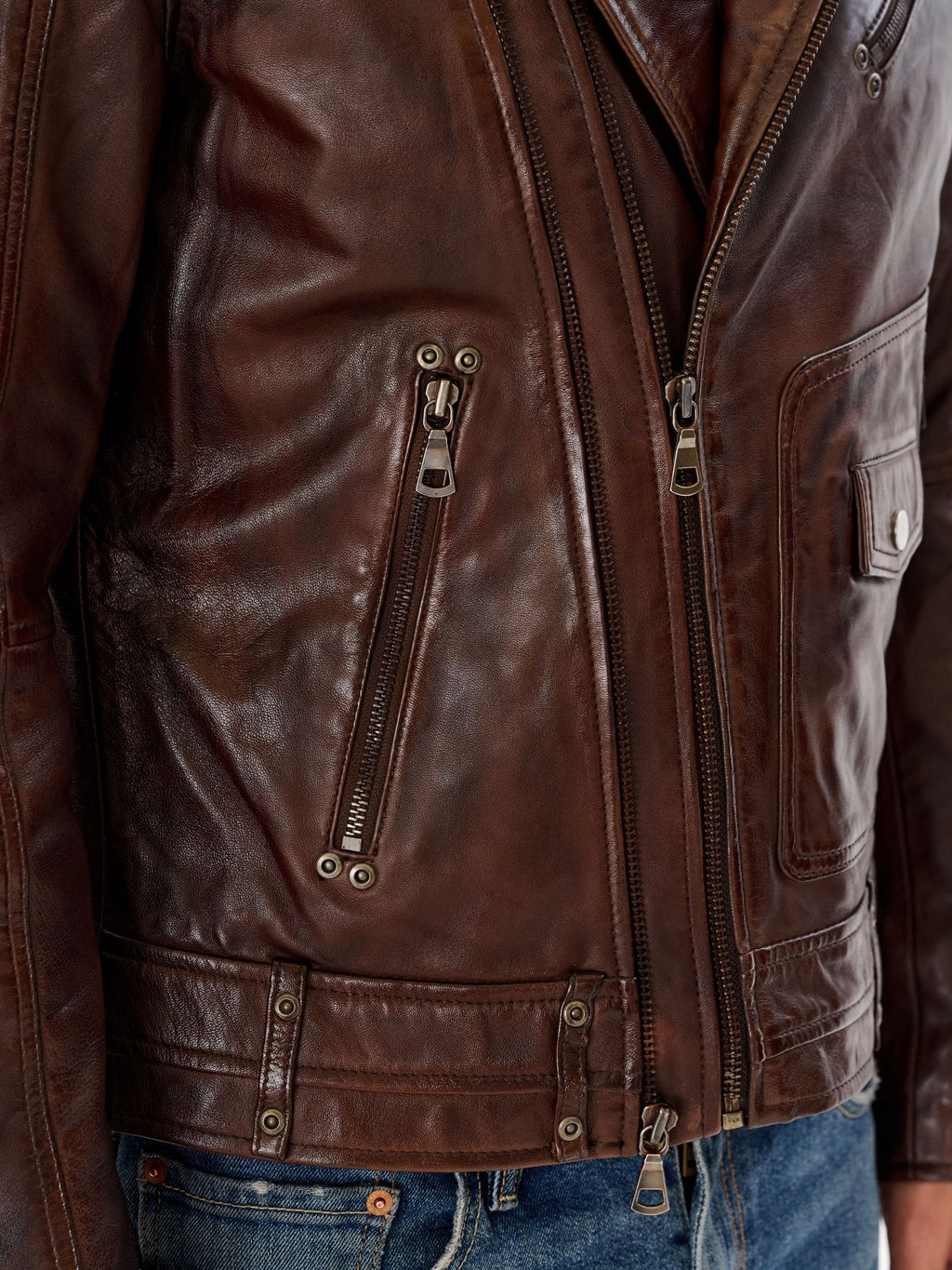 Vintage brown biker jacket front zip and hardware detail – DM Legend

